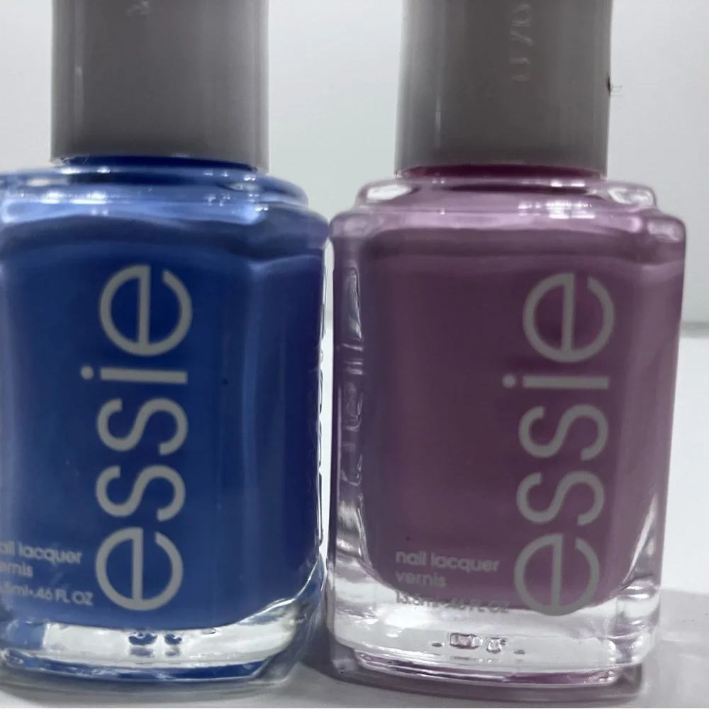 2 Essie Polish